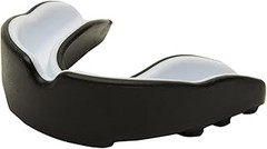 Protectores bucales de colores para personas con ortodoncia